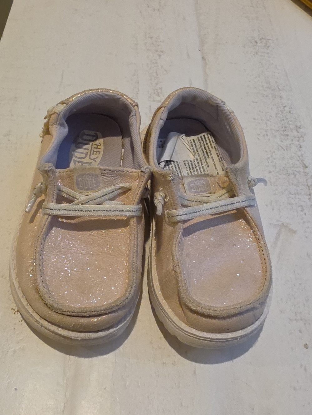 Hey Dude Kids Glitter  in Cream With Pink Glitter